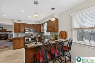 126 Hillcrest Dr S, Macungie Boro, PA 18062 - Photo 6