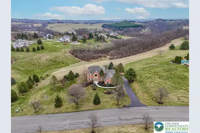 4123 Wyndemere Circle E, Lowhill Township, PA 18078 - Photo 4