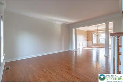 4123 Wyndemere Circle E, Lowhill Township, PA 18078 - Photo 10