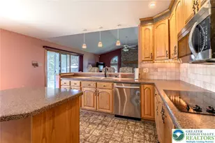 4809 Spruce St, North Whitehall Township, PA 18078 - Photo 12