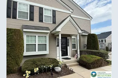 4127 Bunker Hill Drive S, Upper Saucon Township, PA 18036 - Photo 2