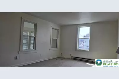 7 E Phillips Street, Coaldale Boro, PA 18218 - Photo 4