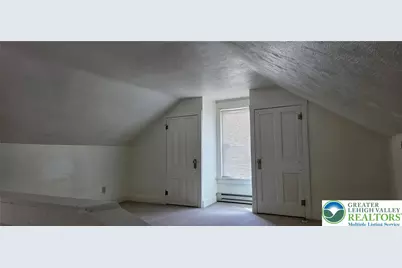 7 E Phillips Street, Coaldale Boro, PA 18218 - Photo 8