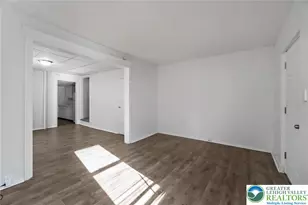 131 W Sycamore St, Allentown City, PA 18102 - Photo 2