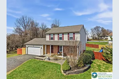 1019 Lincoln Street, Freemansburg, PA 18017 - Photo 2