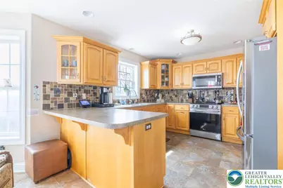 1231 Sky High Terrace, Chestnuthill Twp, PA 18330 - Photo 10