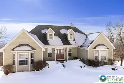 1231 Sky High Terrace, Chestnuthill Twp, PA 18330 - Photo 2