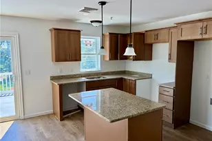 3874 E Grant St, Washington Township, PA 18080 - Photo 4