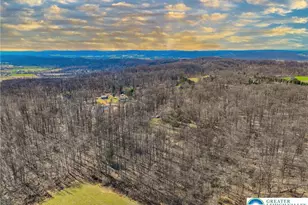 9213 Landis Ln, Lower Milford Township, PA 18041 - Photo 4