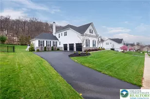 6215 Fox Glove Ln, Upper Saucon Township, PA 18034 - Photo 2