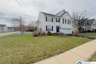 7524 Scenic View Dr, Macungie Boro, PA 18062 - Photo 2