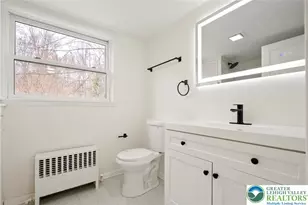767 E Rock Rd, Salisbury Township, PA 18103 - Photo 18