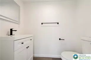 767 E Rock Rd, Salisbury Township, PA 18103 - Photo 12