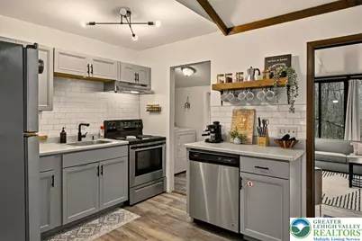 779 Country Place Drive, Tobyhanna, PA 18466 - Photo 10