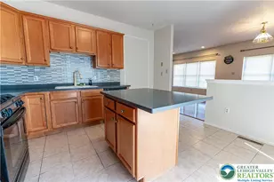 8376 Scenic View Dr, Upper Macungie Township, PA 18031 - Photo 12