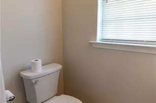 8376 Scenic View Dr, Upper Macungie Township, PA 18031 - Photo 16