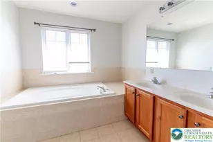 8376 Scenic View Dr, Upper Macungie Township, PA 18031 - Photo 28