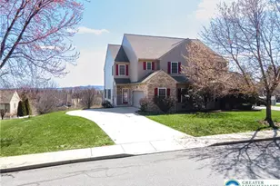 8376 Scenic View Dr, Upper Macungie Township, PA 18031 - Photo 2
