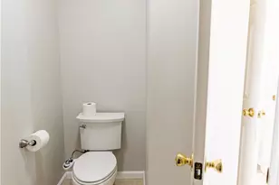 8376 Scenic View Dr, Upper Macungie Township, PA 18031 - Photo 26