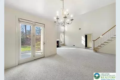 4658 Pinehurst Circle, Upper Saucon Township, PA 18034 - Photo 8