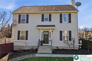 955 Ramblewood Ln, Freemansburg Boro, PA 18017 - Photo 1