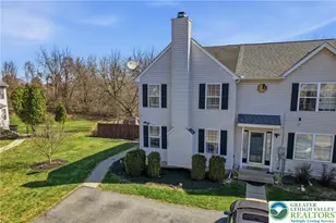 955 Ramblewood Ln, Freemansburg Boro, PA 18017 - Photo 2