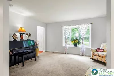 210 Swartsburo Drive, Pike, PA 18371 - Photo 8