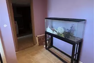 946 S Poplar St, Allentown City, PA 18103 - Photo 32