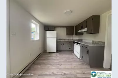 16 E Main Street, Pen Argyl, PA 18072 - Photo 16