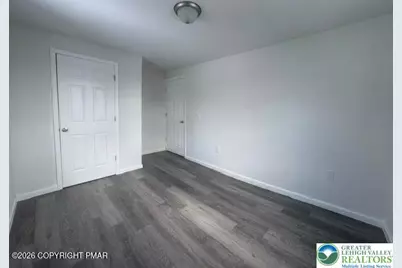 16 E Main Street, Pen Argyl, PA 18072 - Photo 10