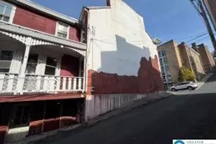 622 Mahantongo St, Pottsville, PA 17901 - Photo 4