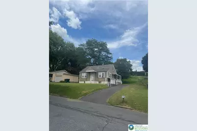 2655 Eldridge Avenue, Palmer Twp, PA 18045 - Photo 2