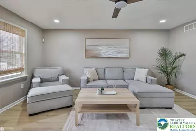 52 W 5th, Alburtis Boro, PA 18011 - Photo 10