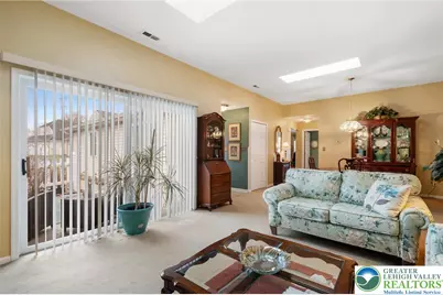 2528 Waynesborough Court, Lower Macungie Township, PA 18062 - Photo 4