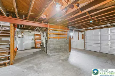 427 Walnut Drive, Lehigh Township, PA 18067 - Photo 14