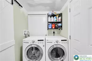 2740 Stonewood Dr, Hanover Twp, PA 18017 - Photo 26