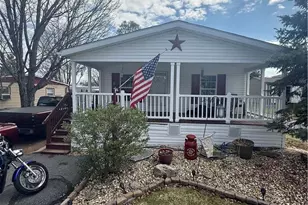 3616 Lil Wolf Cir, South Whitehall Township, PA 18069 - Photo 2