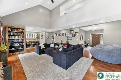 210 Sonny Drive, Bushkill Twp, PA 18091 - Photo 4