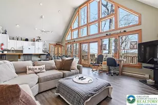 111 High Mountain Ln, Coolbaugh Twp, PA 18347 - Photo 14