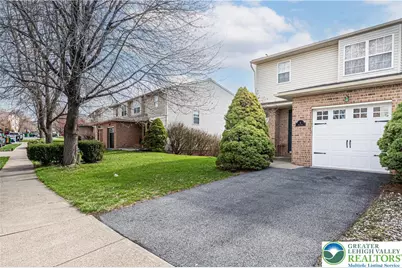 4 Olde Penn Drive, Easton, PA 18045 - Photo 2