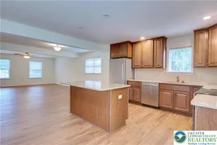 1057 Decatur St, Bethlehem, PA 18017 - Photo 4