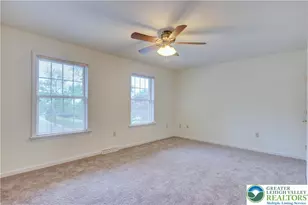 1057 Decatur St, Bethlehem, PA 18017 - Photo 10