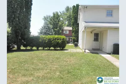 2754 Suzanne Way, Hanover Twp, PA 18109 - Photo 2