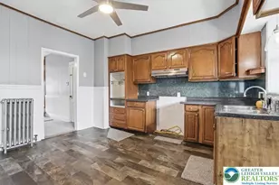 242 Center Ave, Jim Thorpe Boro, PA 18229 - Photo 10