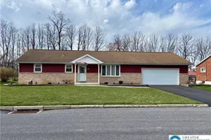 3865 Rosewood Ln, Whitehall Township, PA 18052 - Photo 1