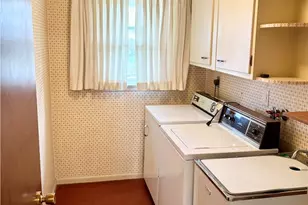 3865 Rosewood Ln, Whitehall Township, PA 18052 - Photo 12