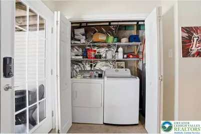 1048 Sparrow Way, Upper Macungie Township, PA 18031 - Photo 8