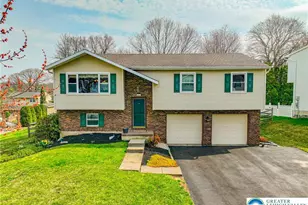 1863 Latta St, South Whitehall Township, PA 18104 - Photo 2