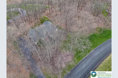 6145 Woodledge Drive, Upper Macungie Township, PA 18069 - Photo 6