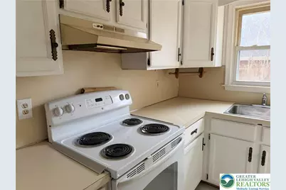 1818 W Livingston Street #1st floor, Allentown City, PA 18104 - Photo 6